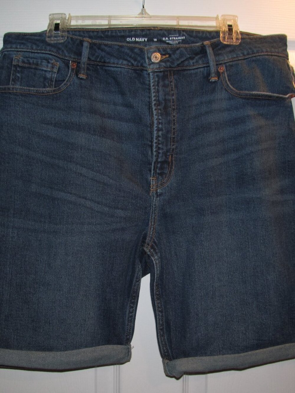 NWT Old Navy Bermuda Shorts Womens Size 18 High-Rise O.G. Straight Smooth Pocket
